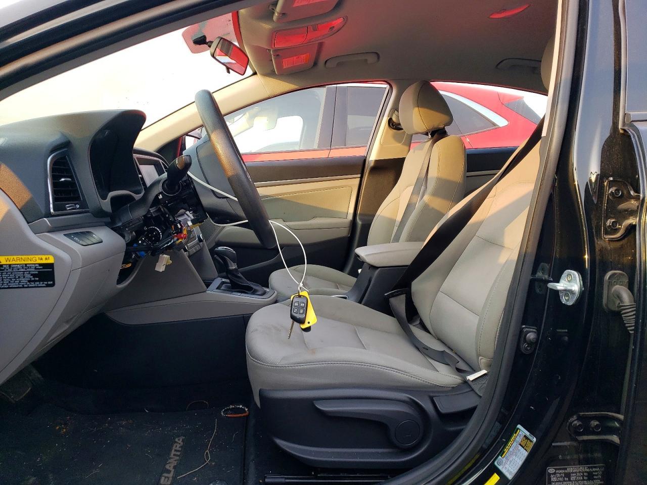 2017 HYUNDAI ELANTRA — фото 7