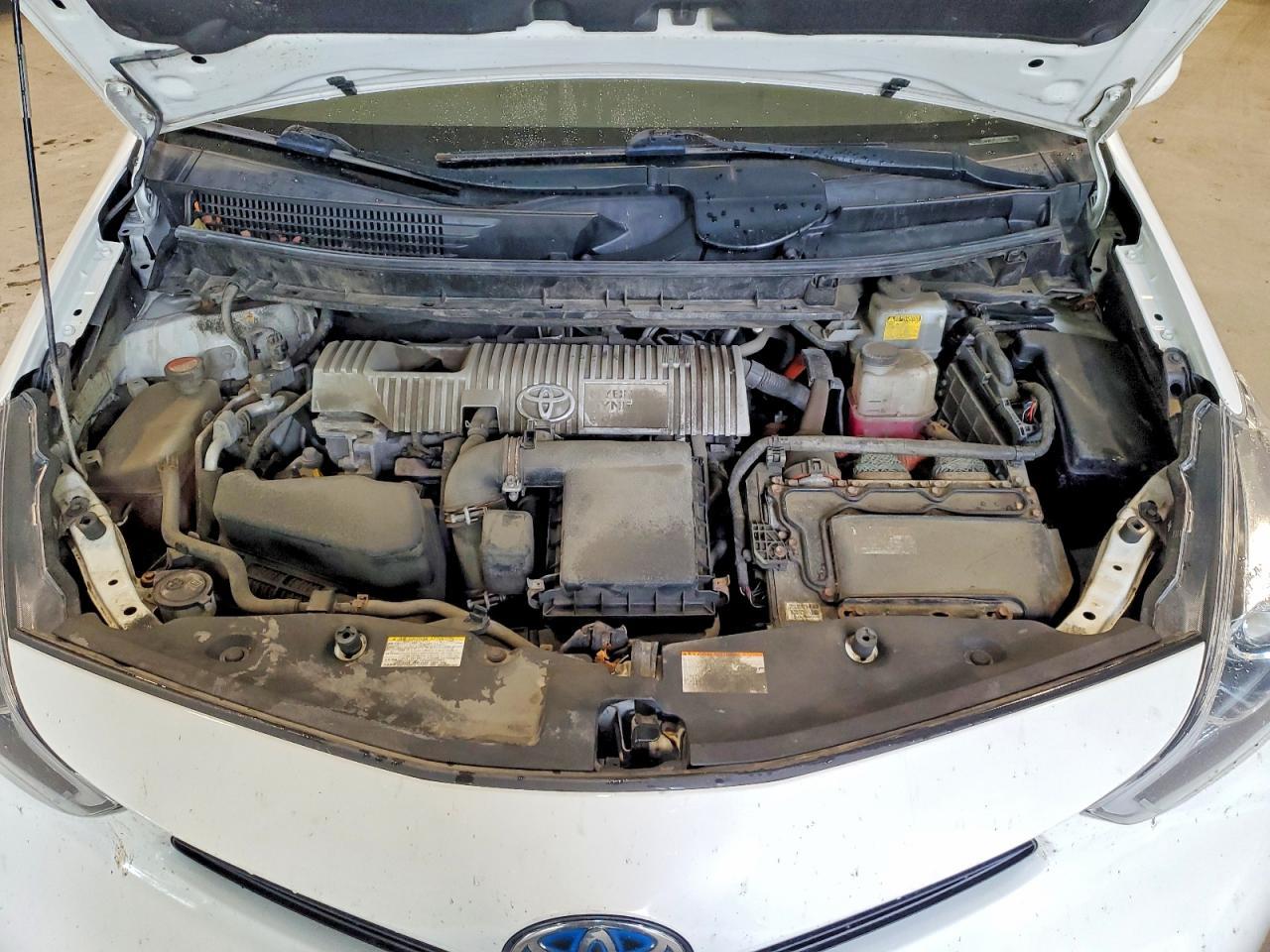 2016 TOYOTA PRIUS V — фото 11