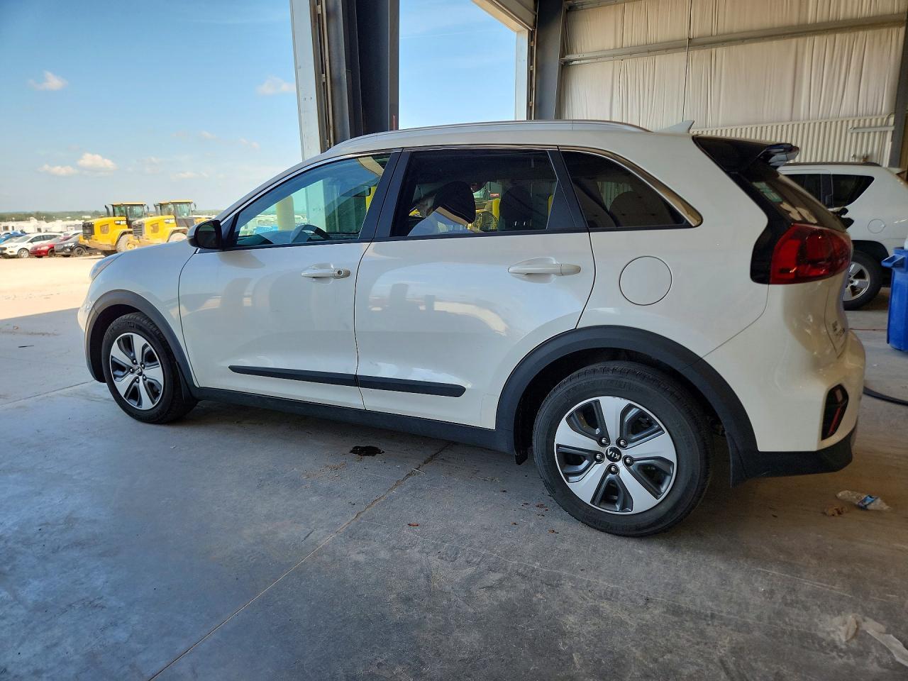 2020 KIA NIRO HYBRID — фото 2