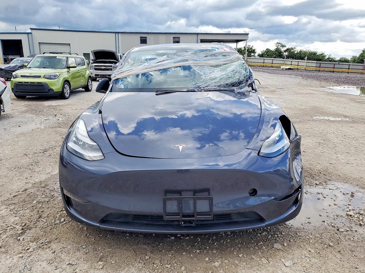 2021 TESLA MODEL Y — фото 5