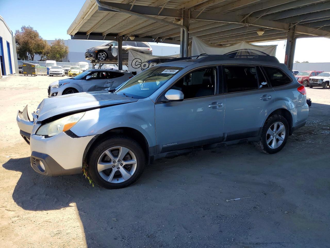 2013 SUBARU OUTBACK — фото 1