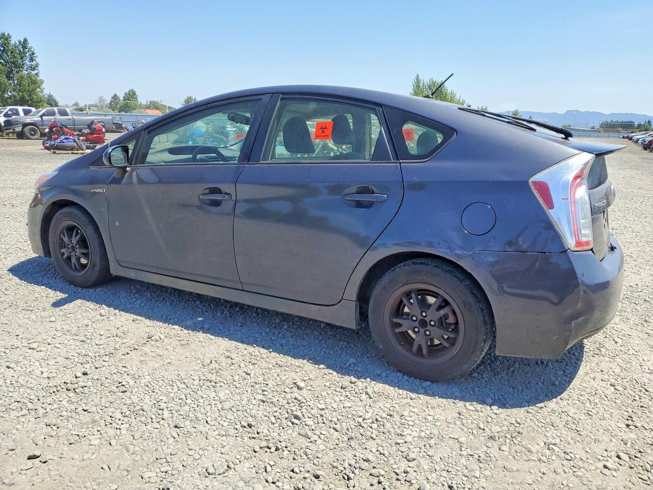 2015 TOYOTA PRIUS — фото 2
