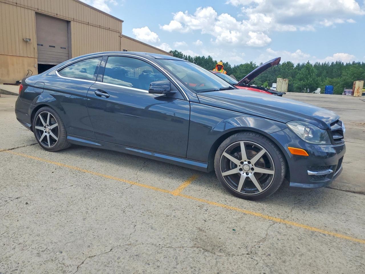 2015 MERCEDES-BENZ C-CLASS — фото 4