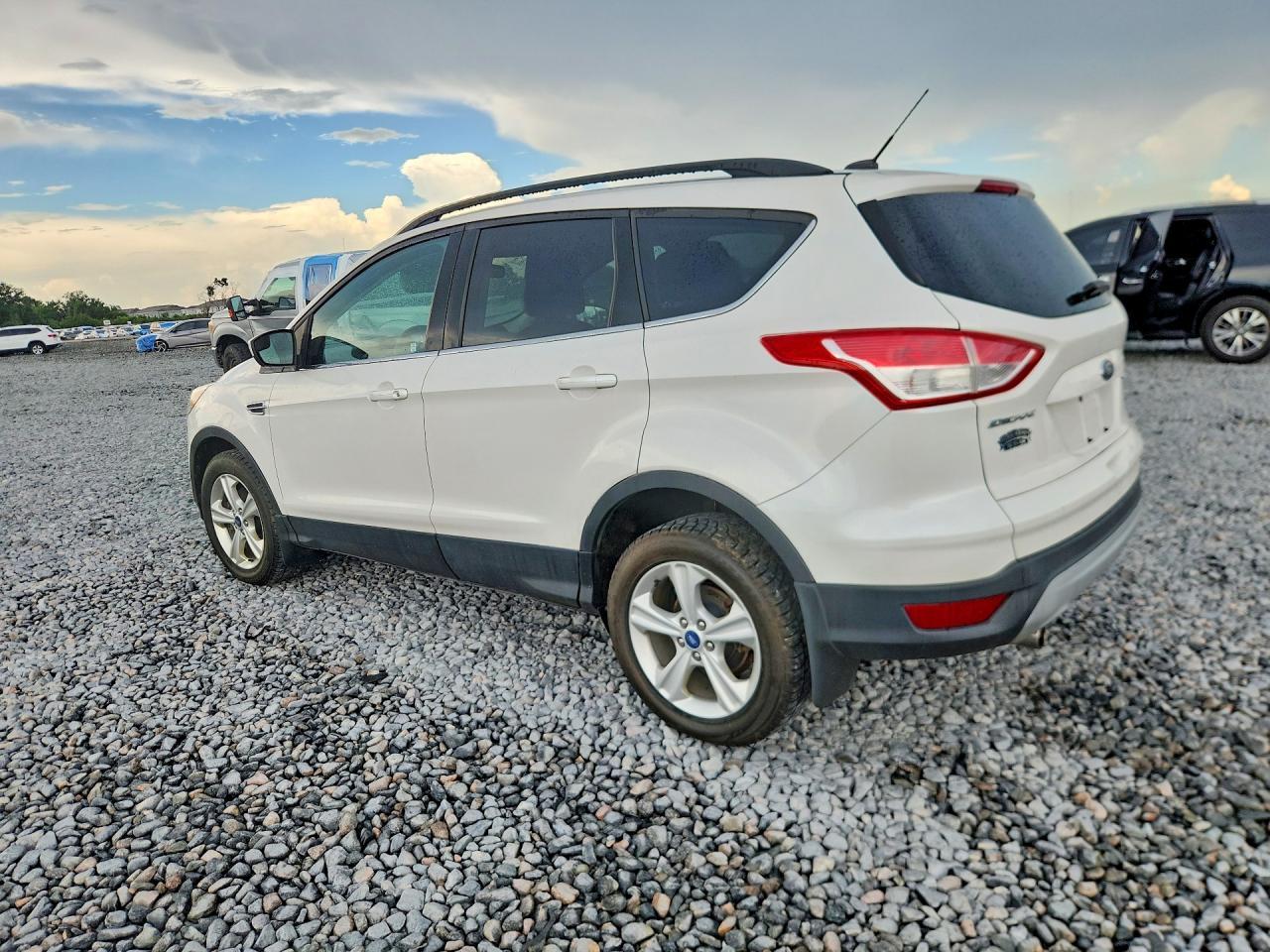2013 FORD ESCAPE — фото 2