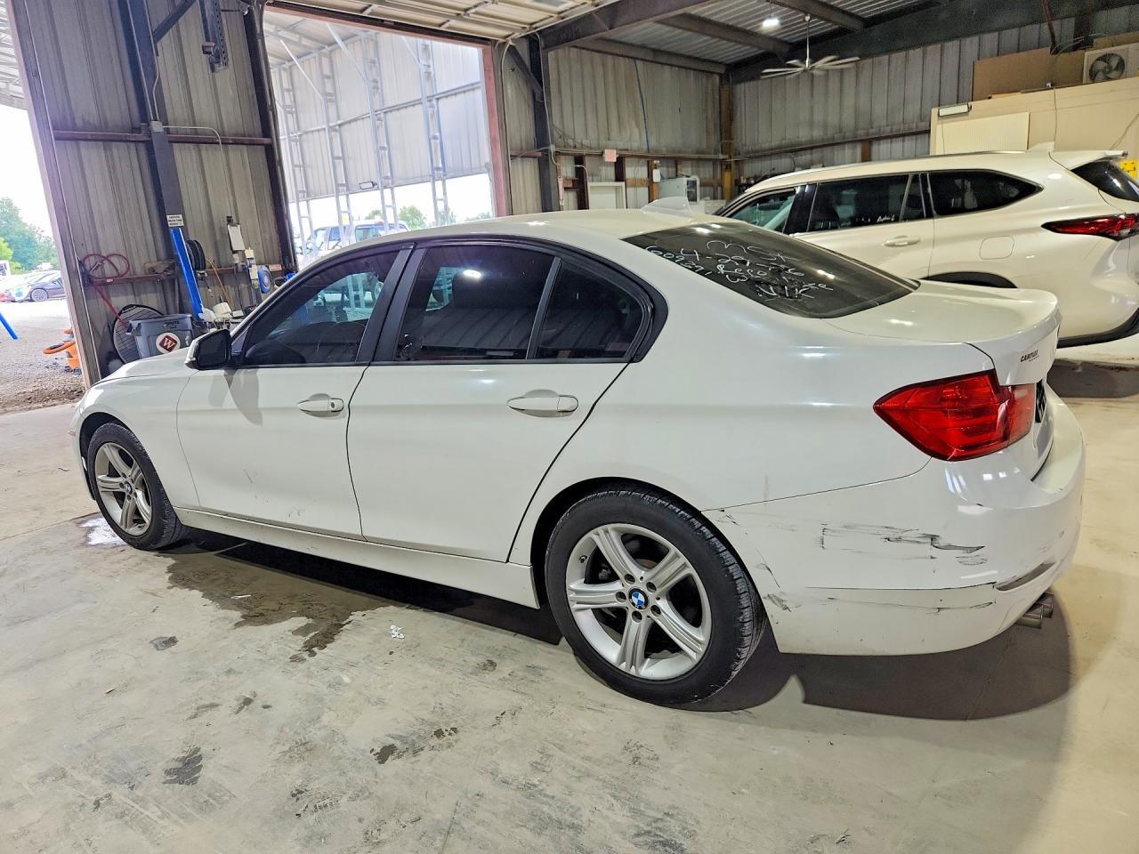 2015 BMW 3 SERIES — фото 2