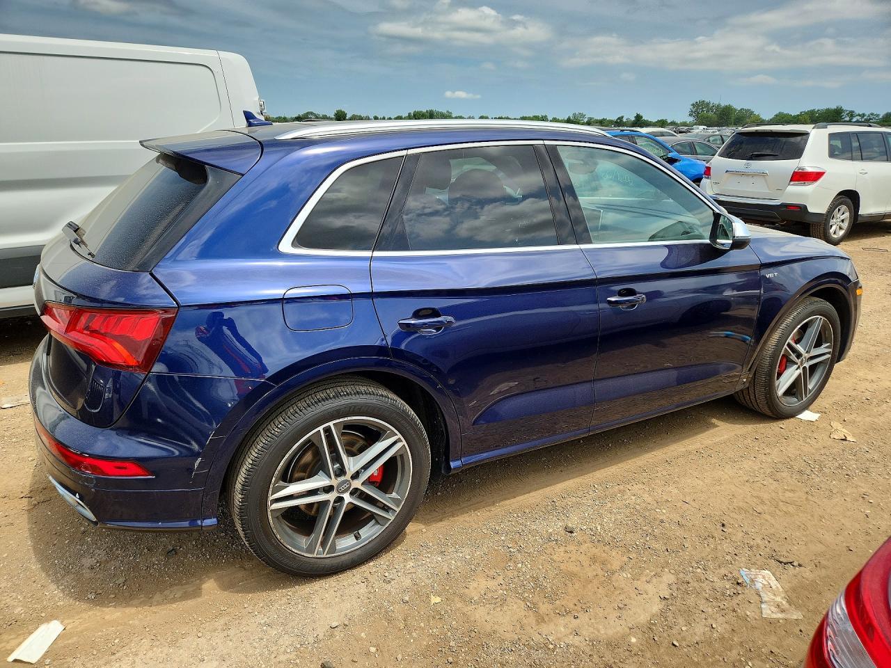 2018 AUDI SQ5 — фото 3