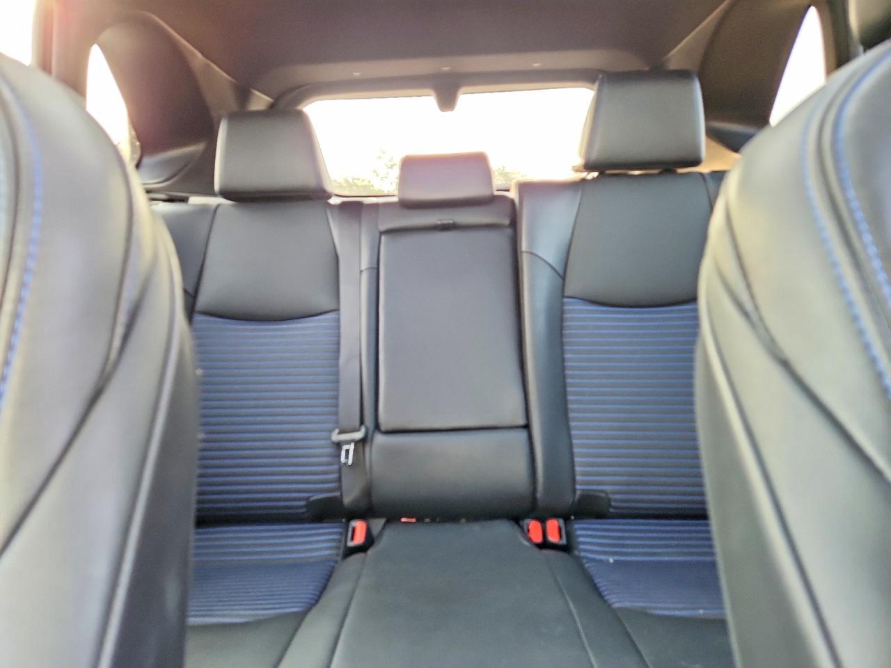 2021 TOYOTA RAV4 HYBRID — фото 10