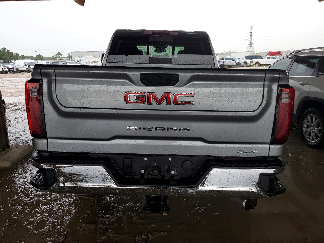 2025 GMC SIERRA 2500HD — фото 6