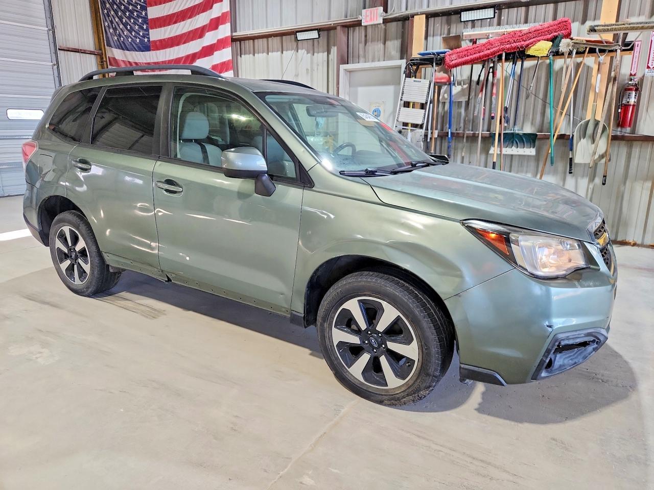 2017 SUBARU FORESTER — фото 4