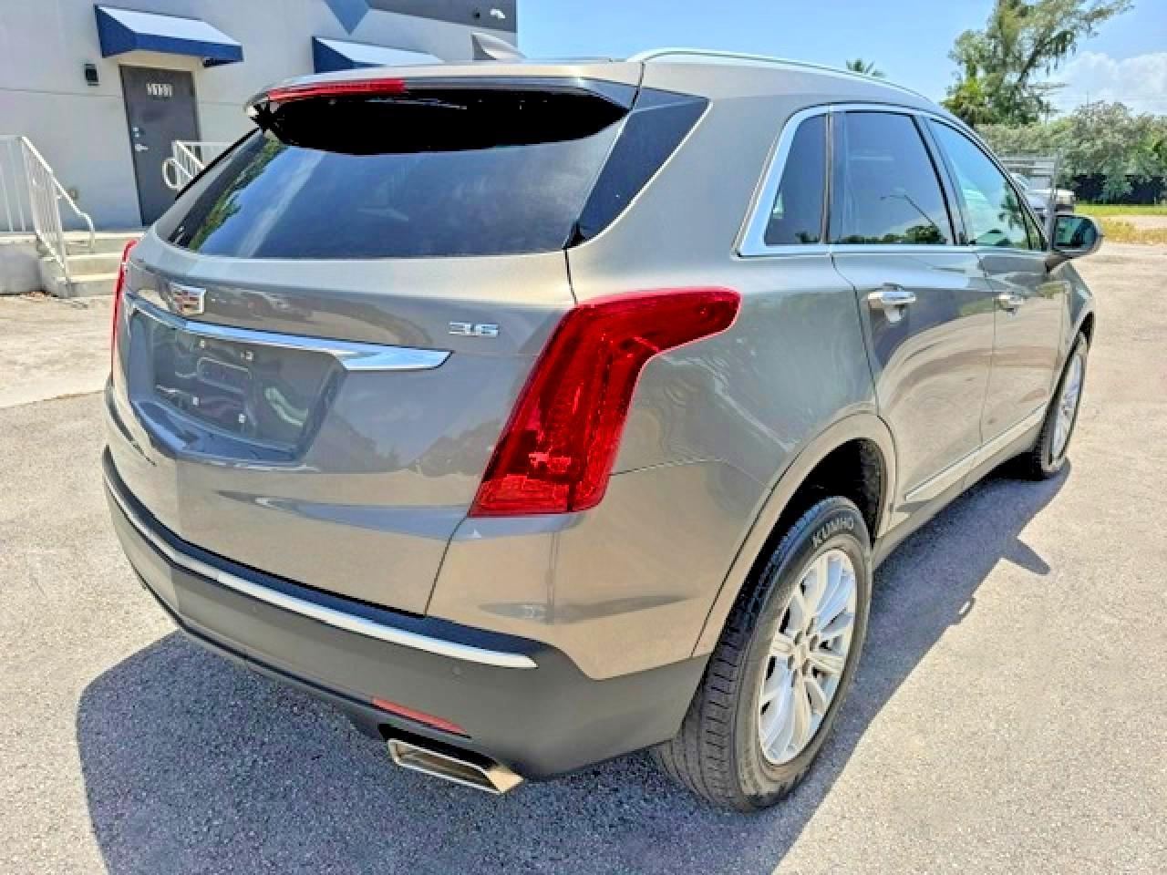 2017 CADILLAC XT5 — фото 3