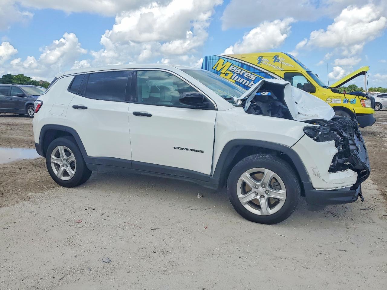 2023 JEEP COMPASS — фото 4