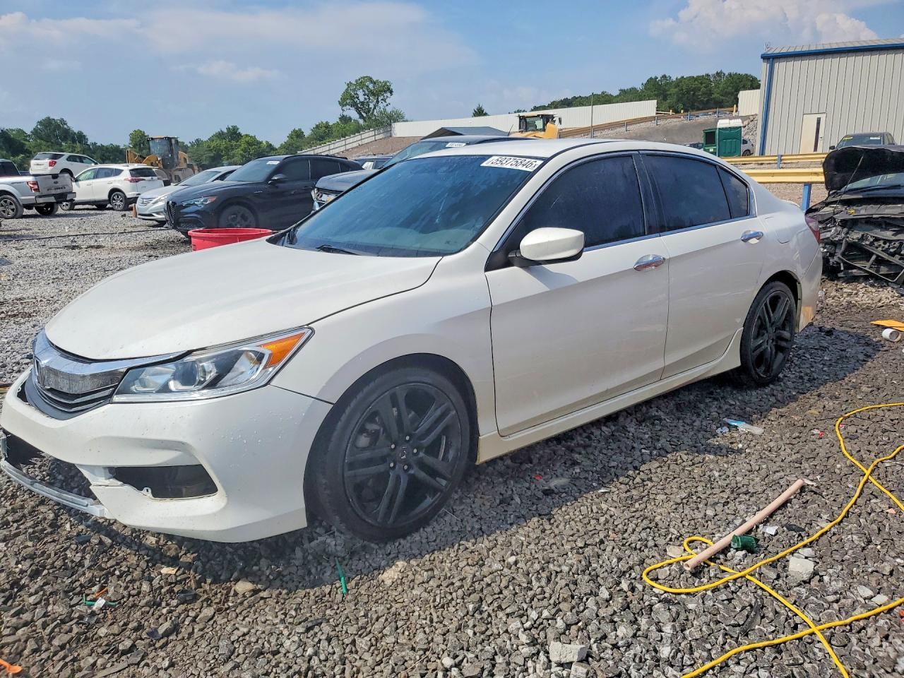 2017 HONDA ACCORD — фото 1