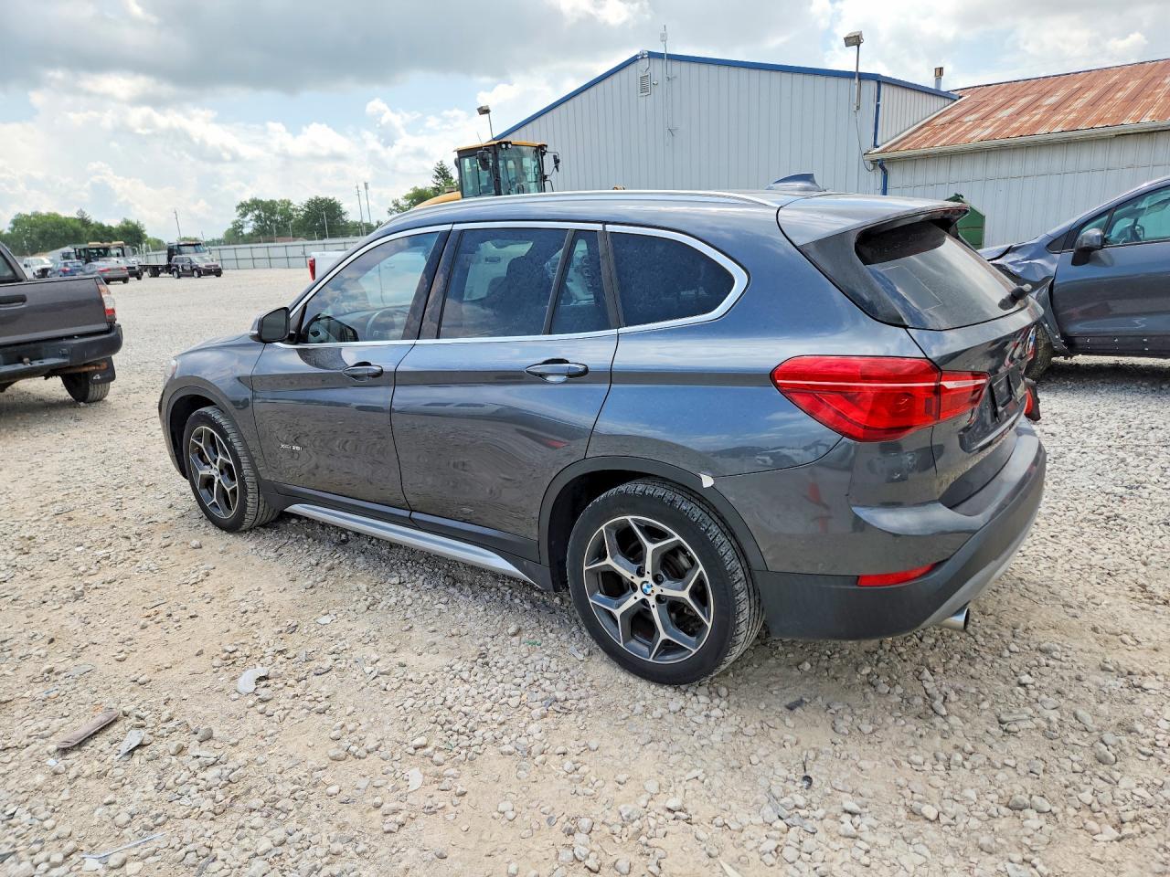 2018 BMW X1 — фото 2