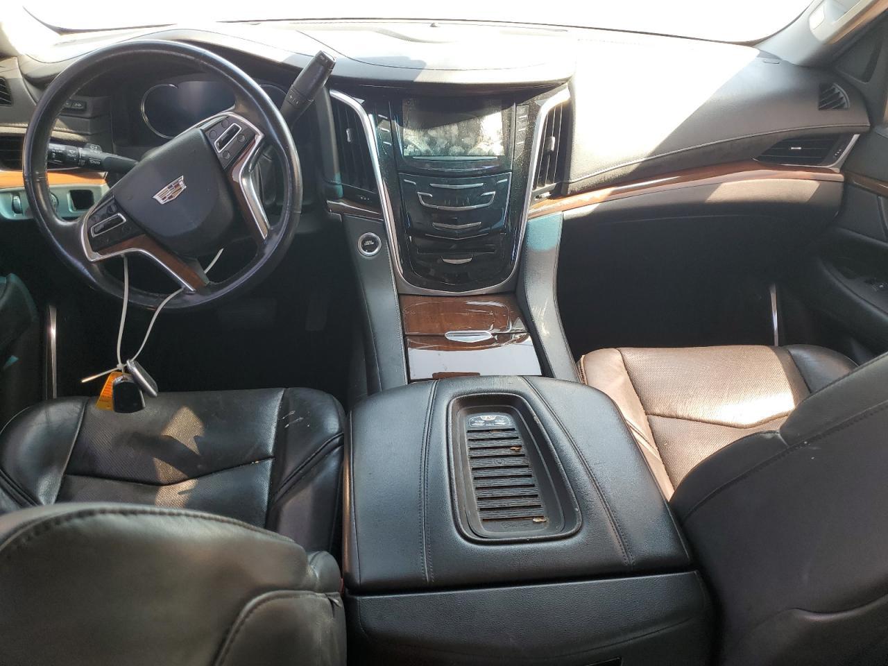 2019 CADILLAC ESCALADE — фото 8