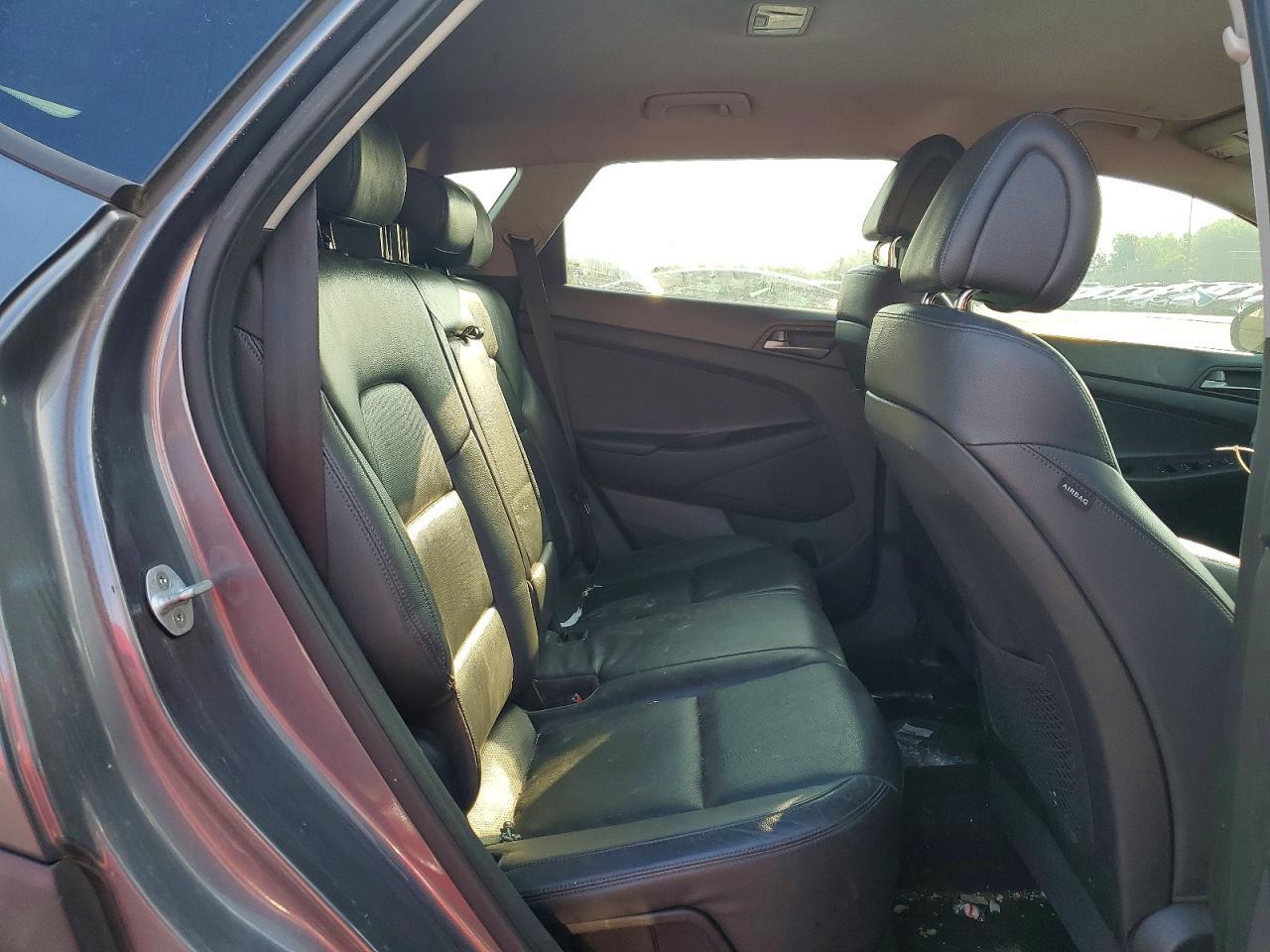 2016 HYUNDAI TUCSON — фото 11