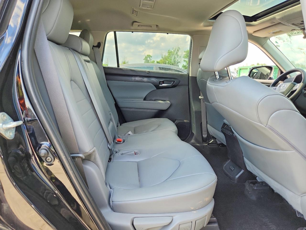 2025 TOYOTA HIGHLANDER — фото 11