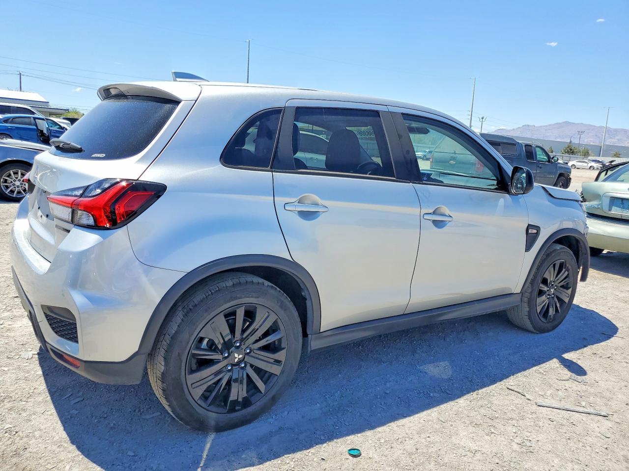 2026 MITSUBISHI OUTLANDER SPORT — фото 3