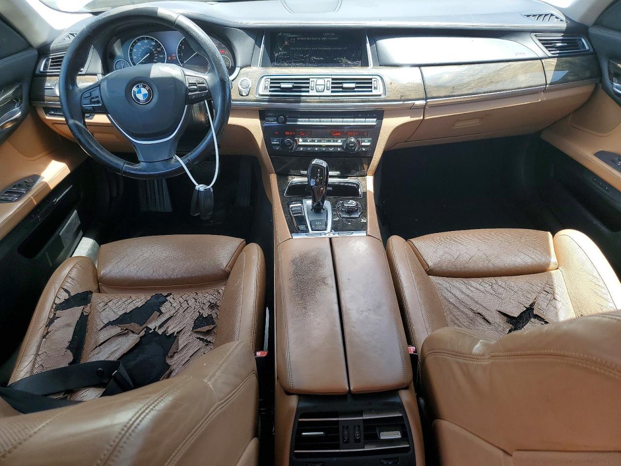 2013 BMW 7 SERIES — фото 8