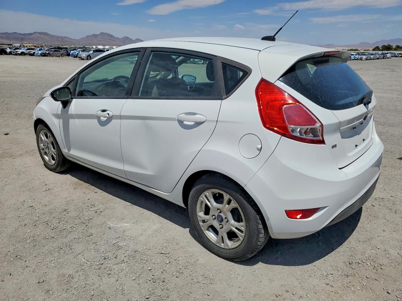 2015 FORD FIESTA — фото 2