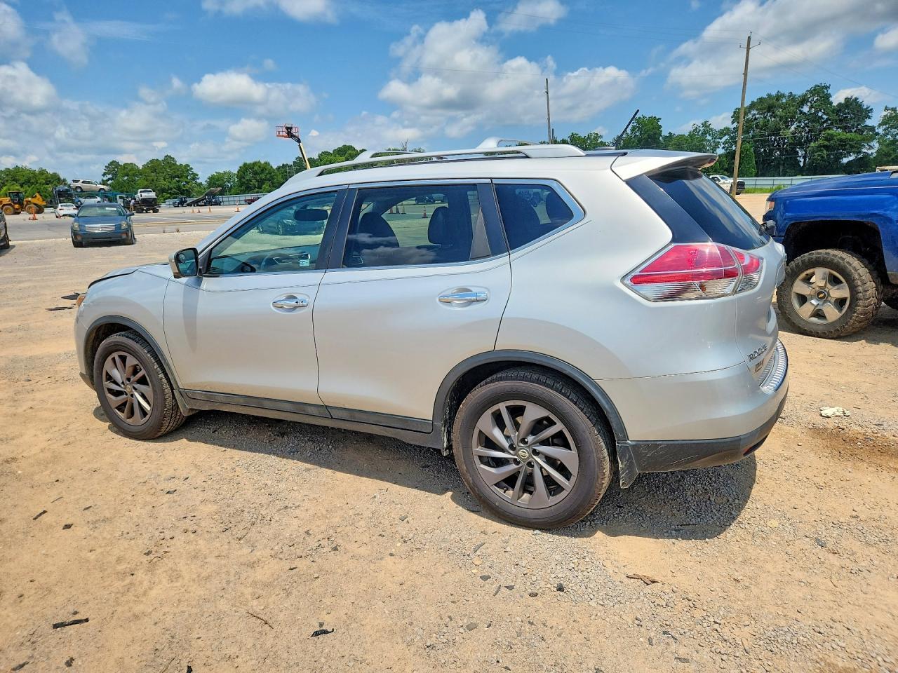 2016 NISSAN ROGUE — фото 2