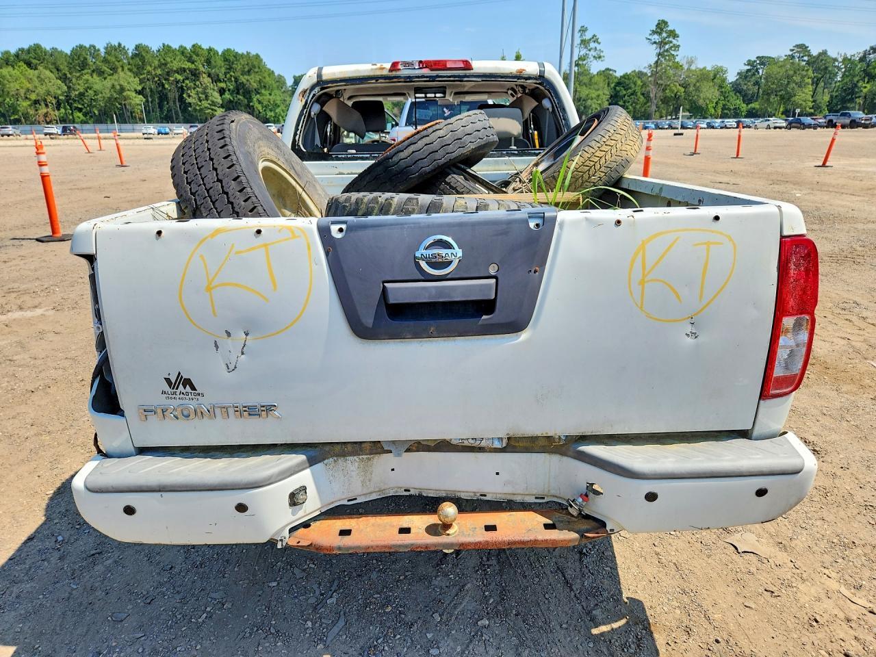 2017 NISSAN FRONTIER — фото 6
