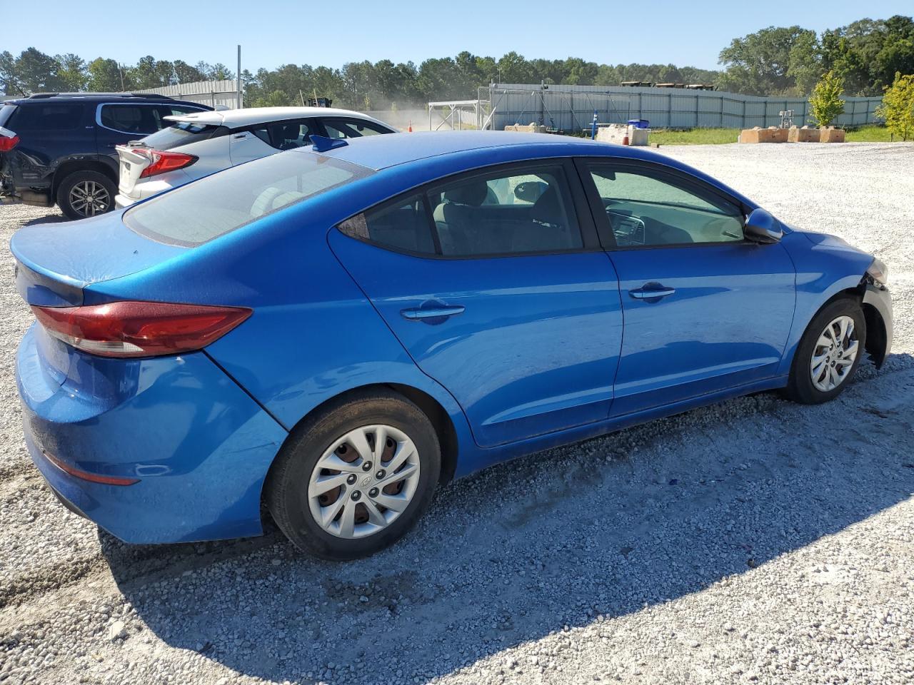 2017 HYUNDAI ELANTRA — фото 3