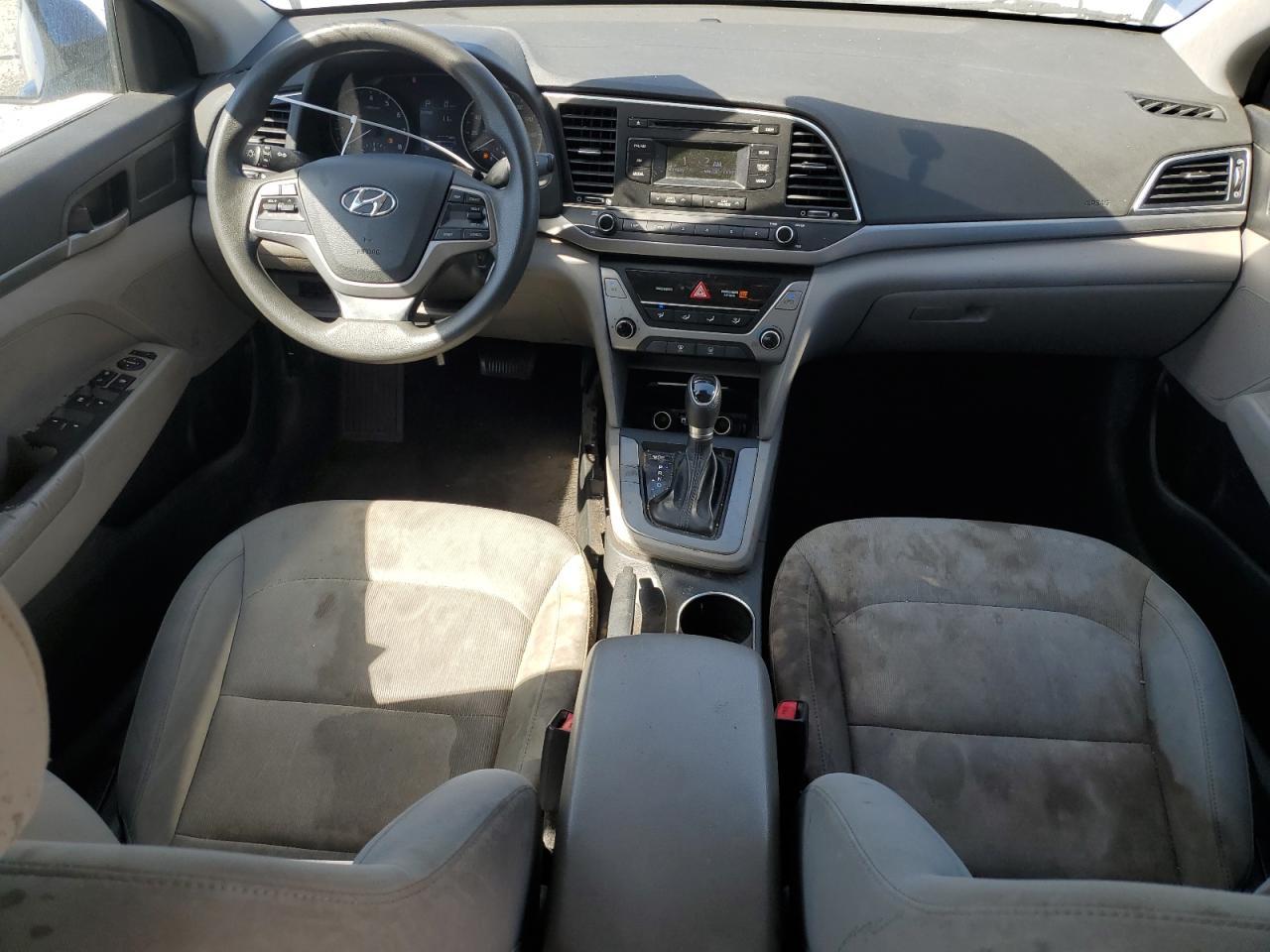 2017 HYUNDAI ELANTRA — фото 8