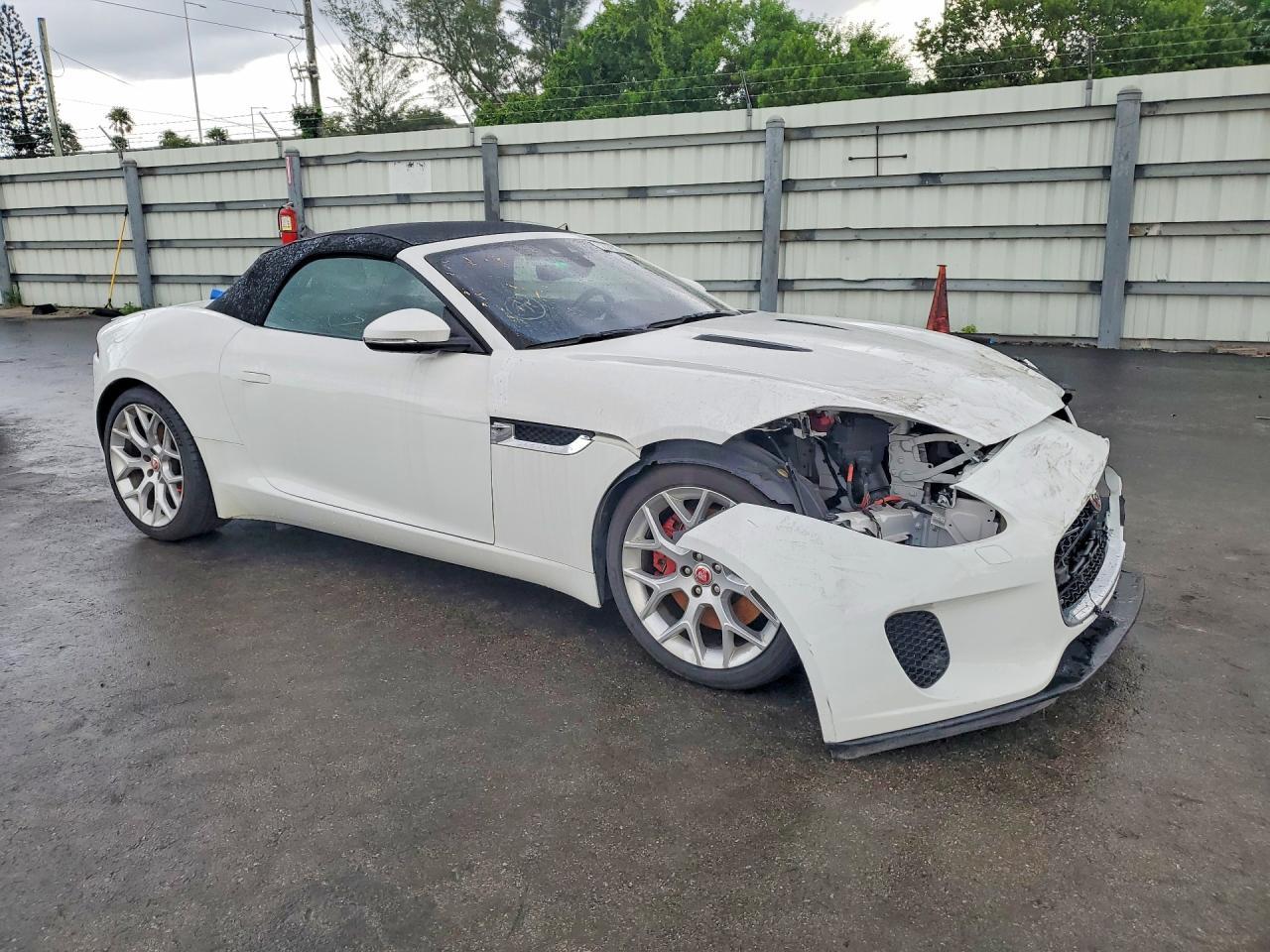 2020 JAGUAR F-TYPE — фото 4