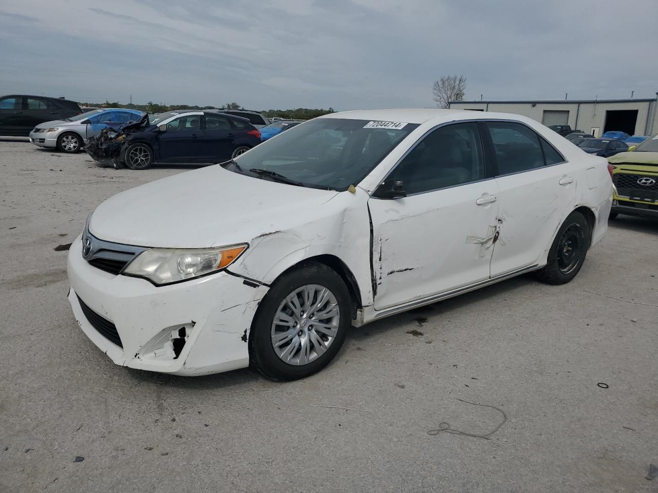 2014 TOYOTA CAMRY — фото 1