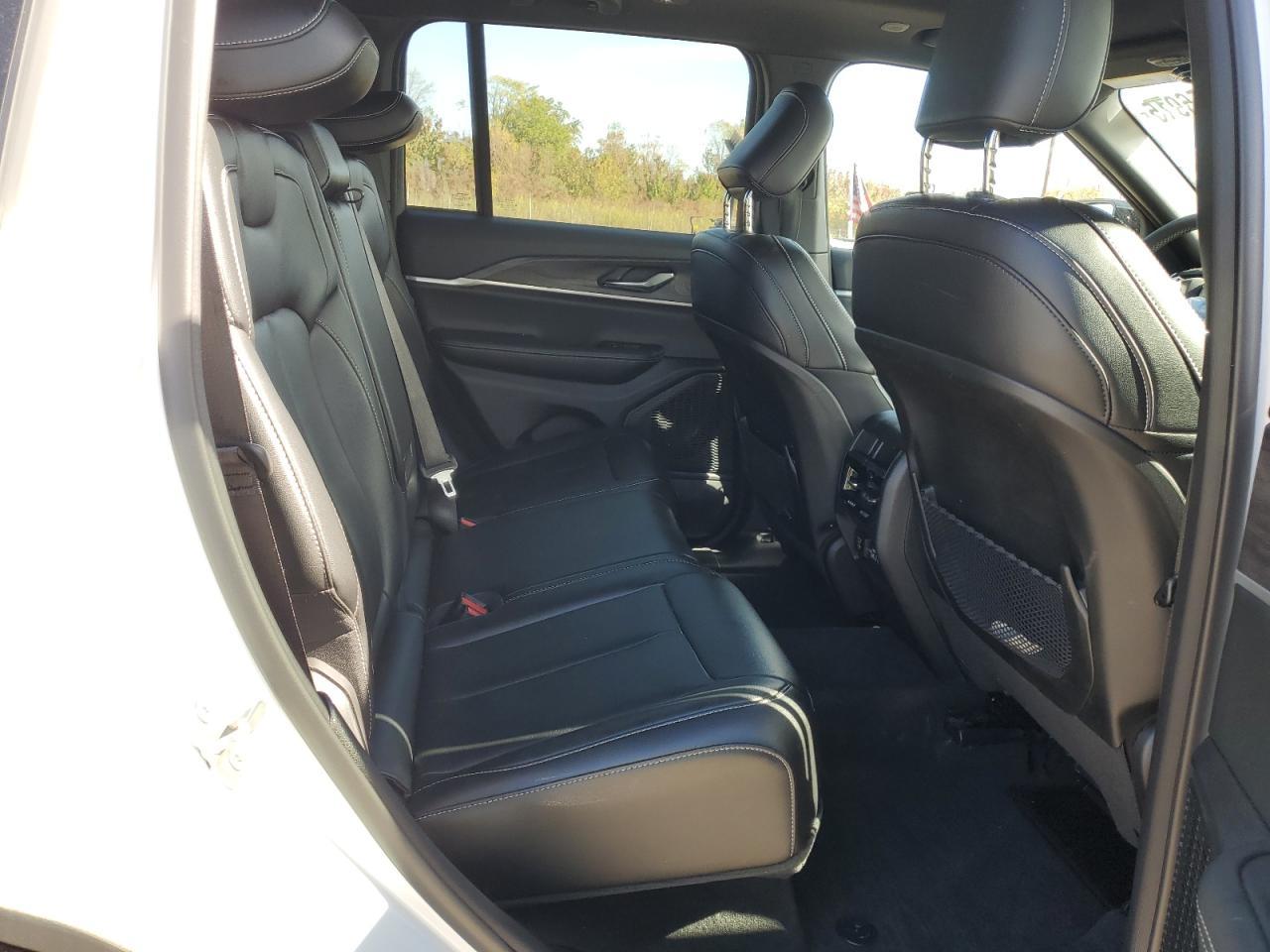 2024 JEEP GRAND CHEROKEE — фото 11