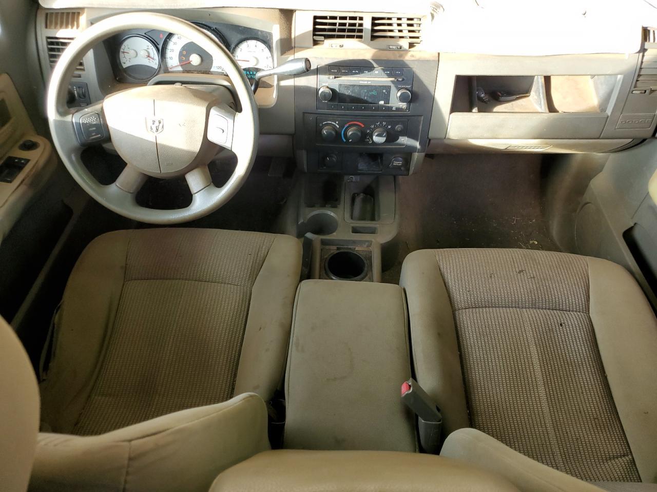 DODGE DAKOTA