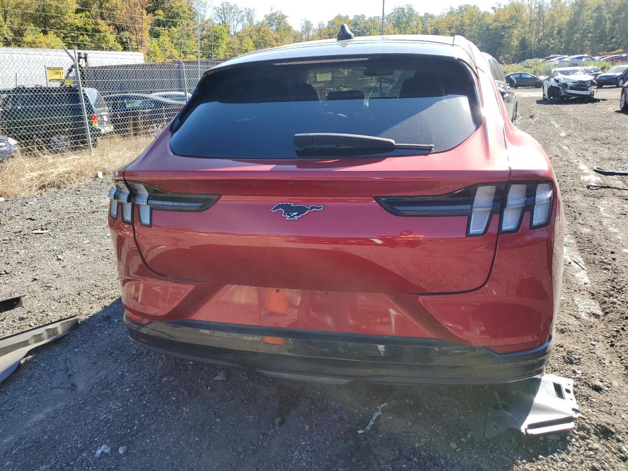 FORD MUSTANG MACH-E