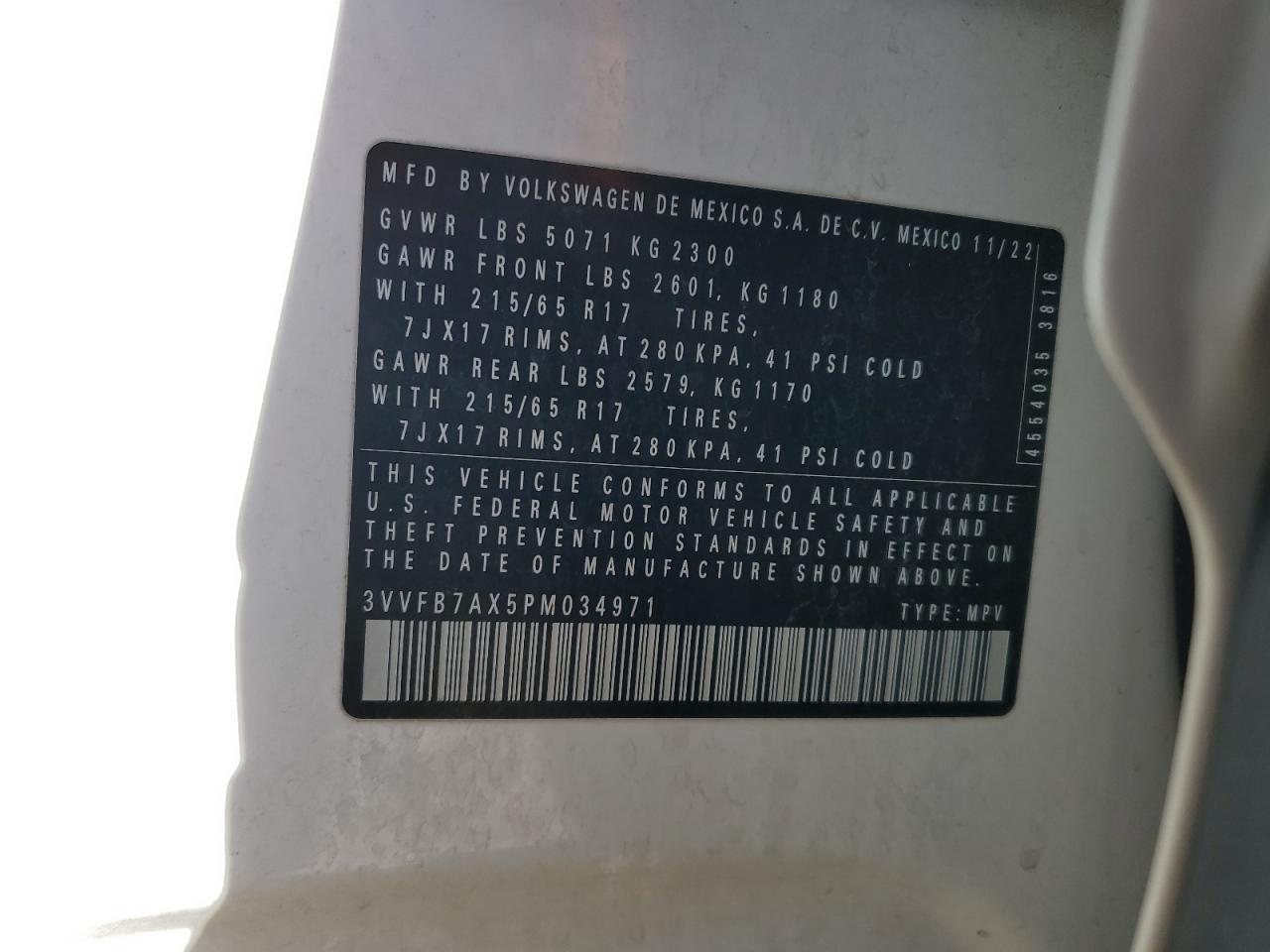 VOLKSWAGEN TIGUAN