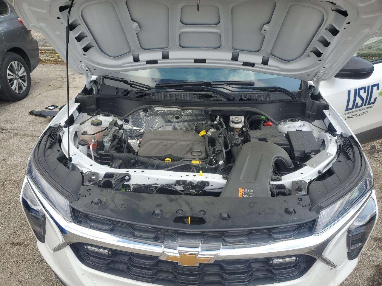 CHEVROLET TRAX