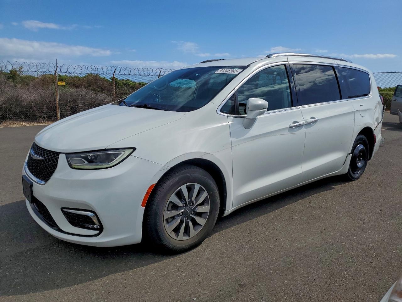CHRYSLER PACIFICA