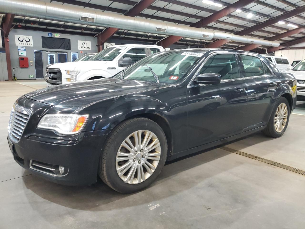 2013 CHRYSLER 300 — фото 1