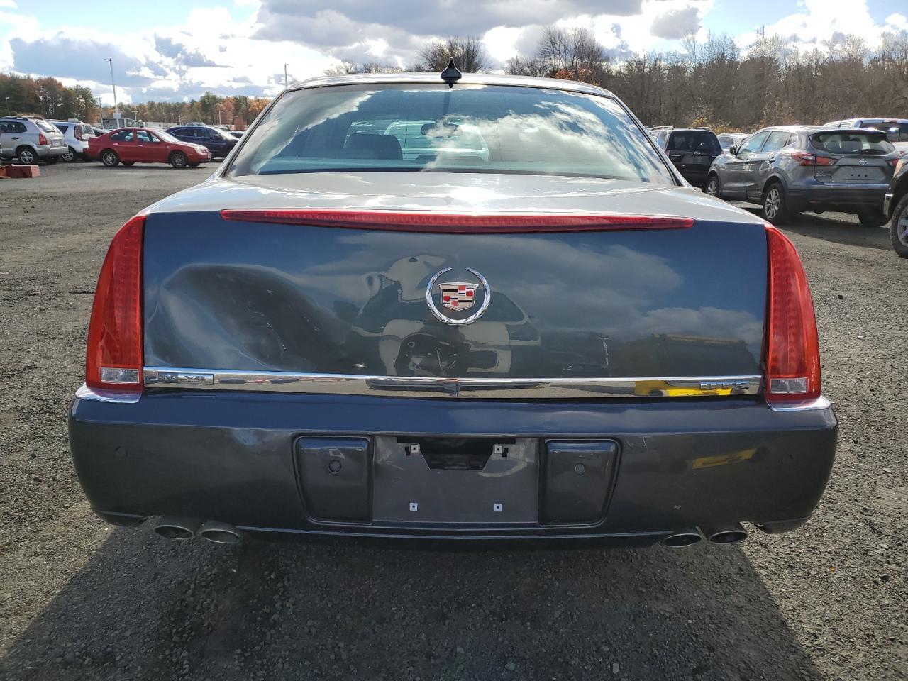 2011 CADILLAC DTS — фото 6