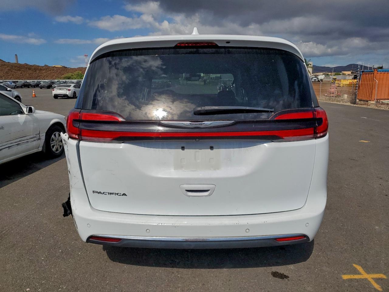 CHRYSLER PACIFICA