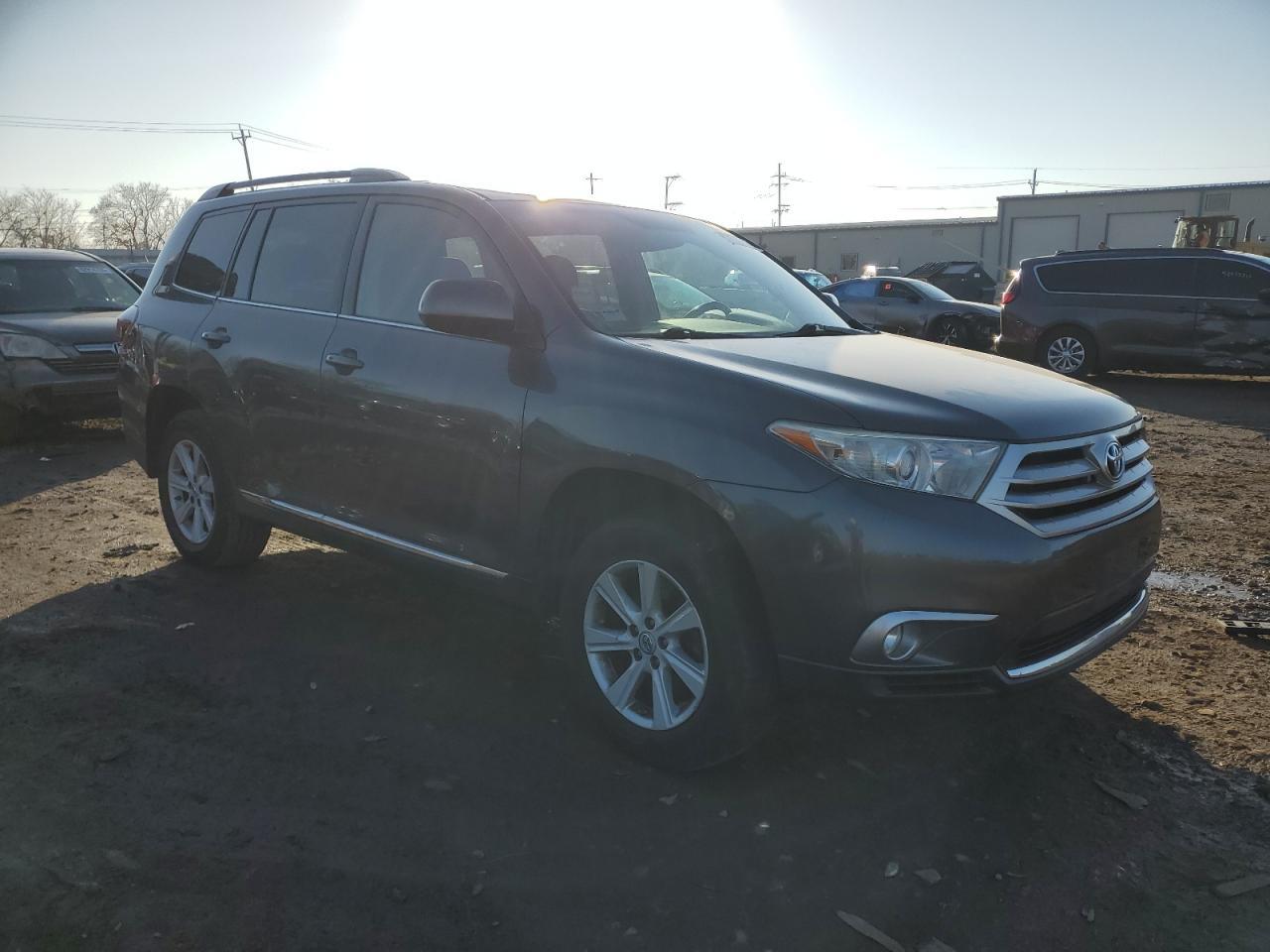 2013 TOYOTA HIGHLANDER — фото 4