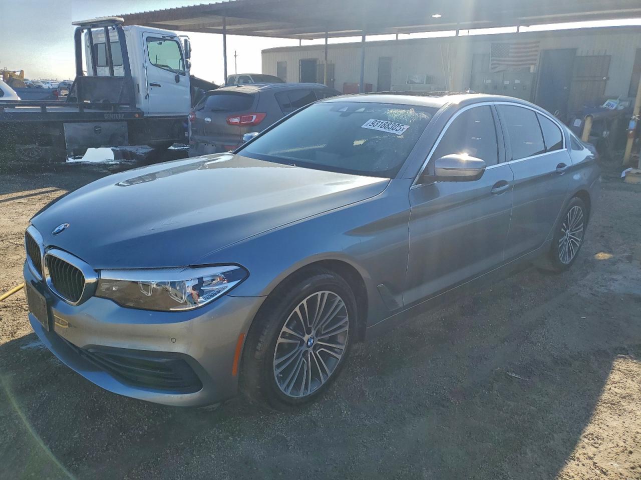 2019 BMW 5 SERIES — фото 1