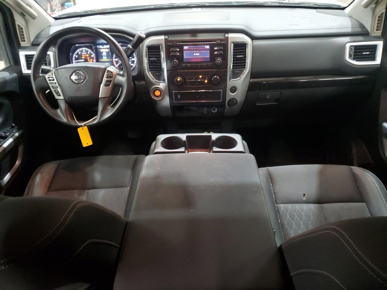 2017 NISSAN TITAN — фото 8