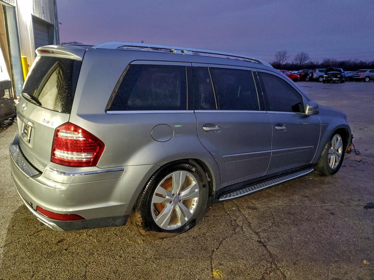 MERCEDES-BENZ GL-CLASS