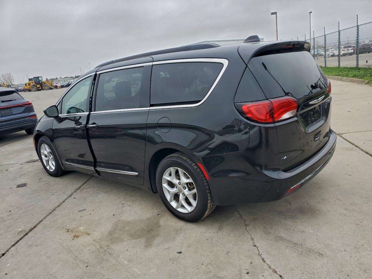2017 CHRYSLER PACIFICA — фото 2