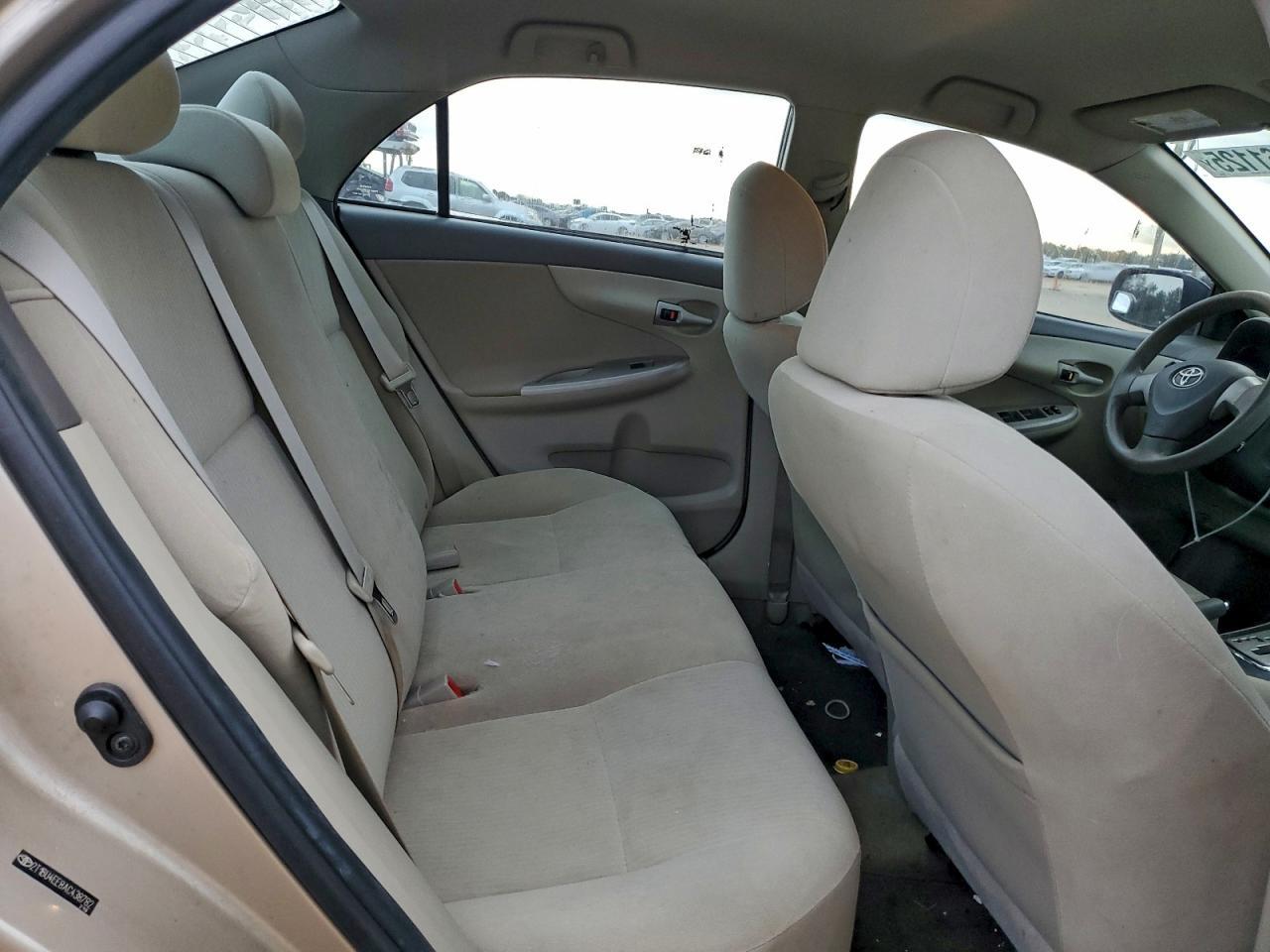 2010 TOYOTA COROLLA — фото 10