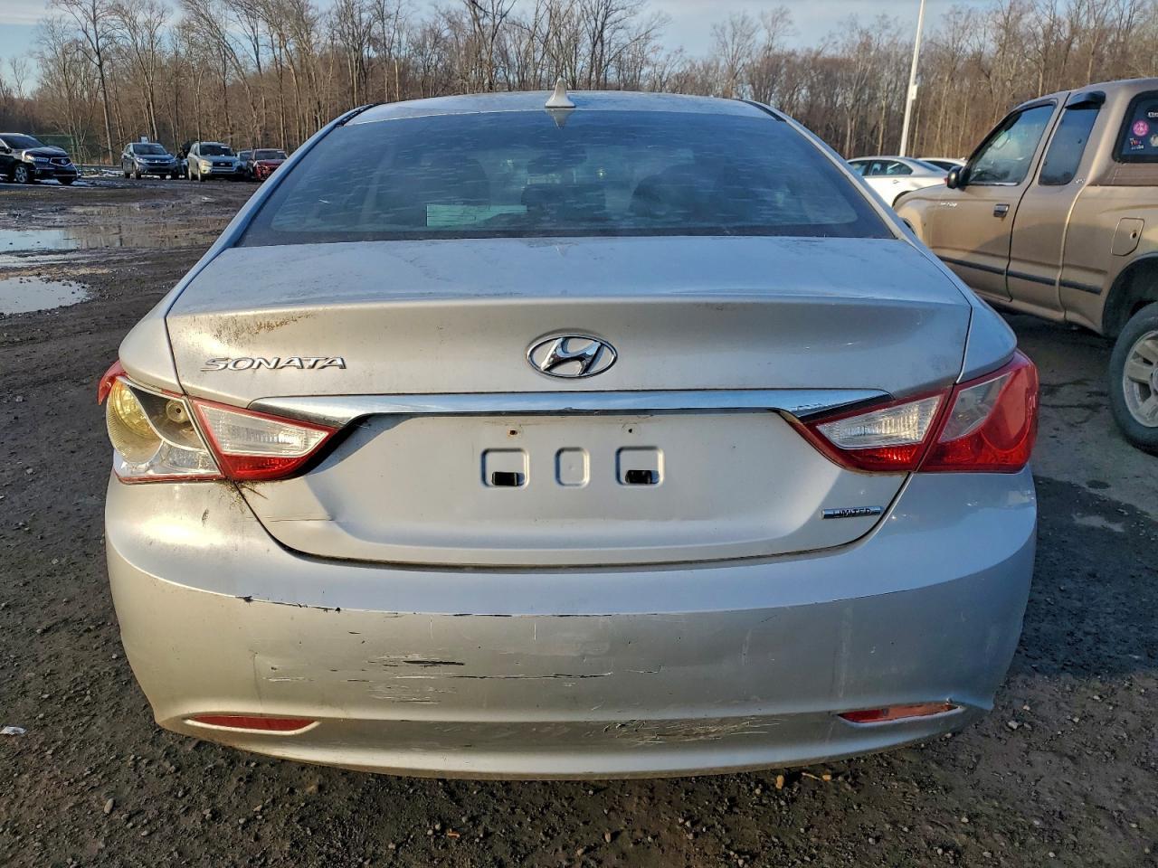 2011 HYUNDAI SONATA — фото 6