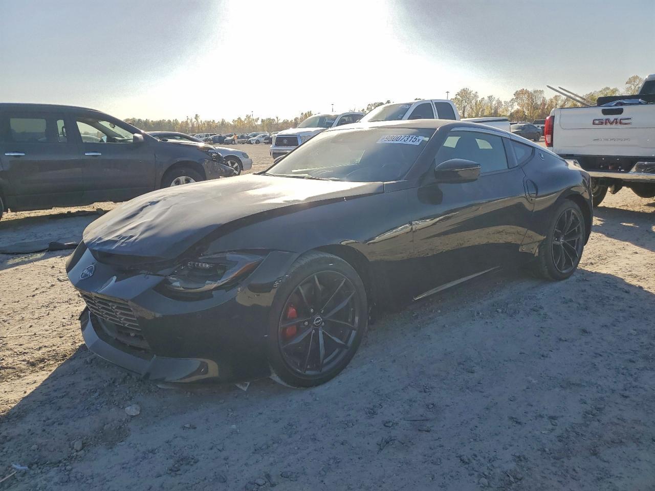 NISSAN Z