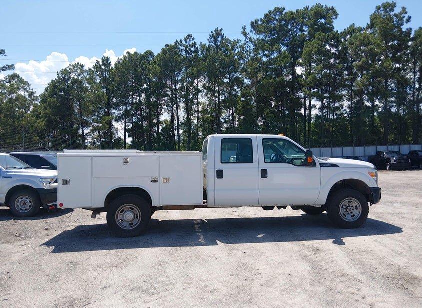Ford F-350 Chassis