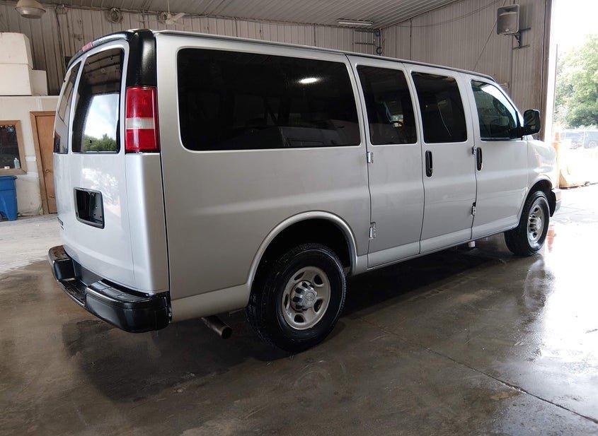 Chevrolet Express 2500