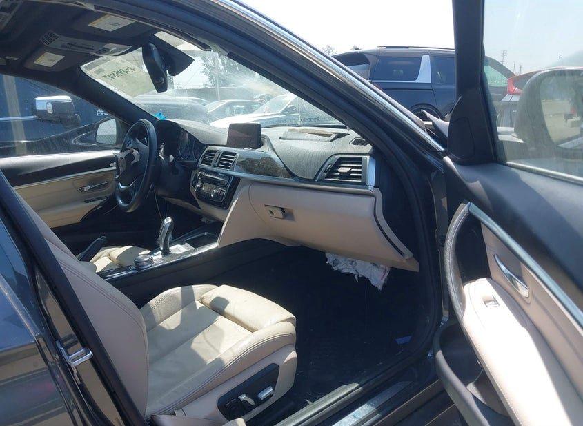 BMW 330E
