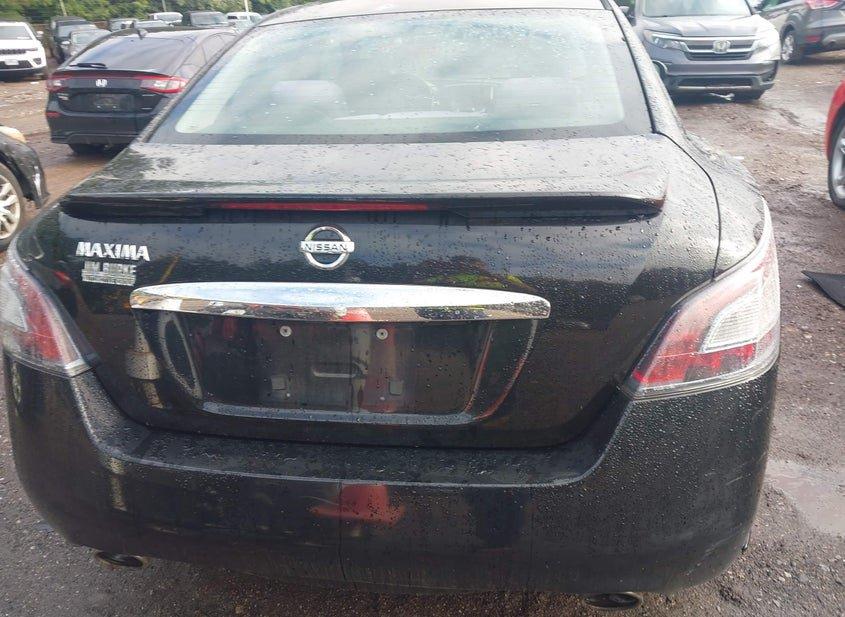Nissan Maxima